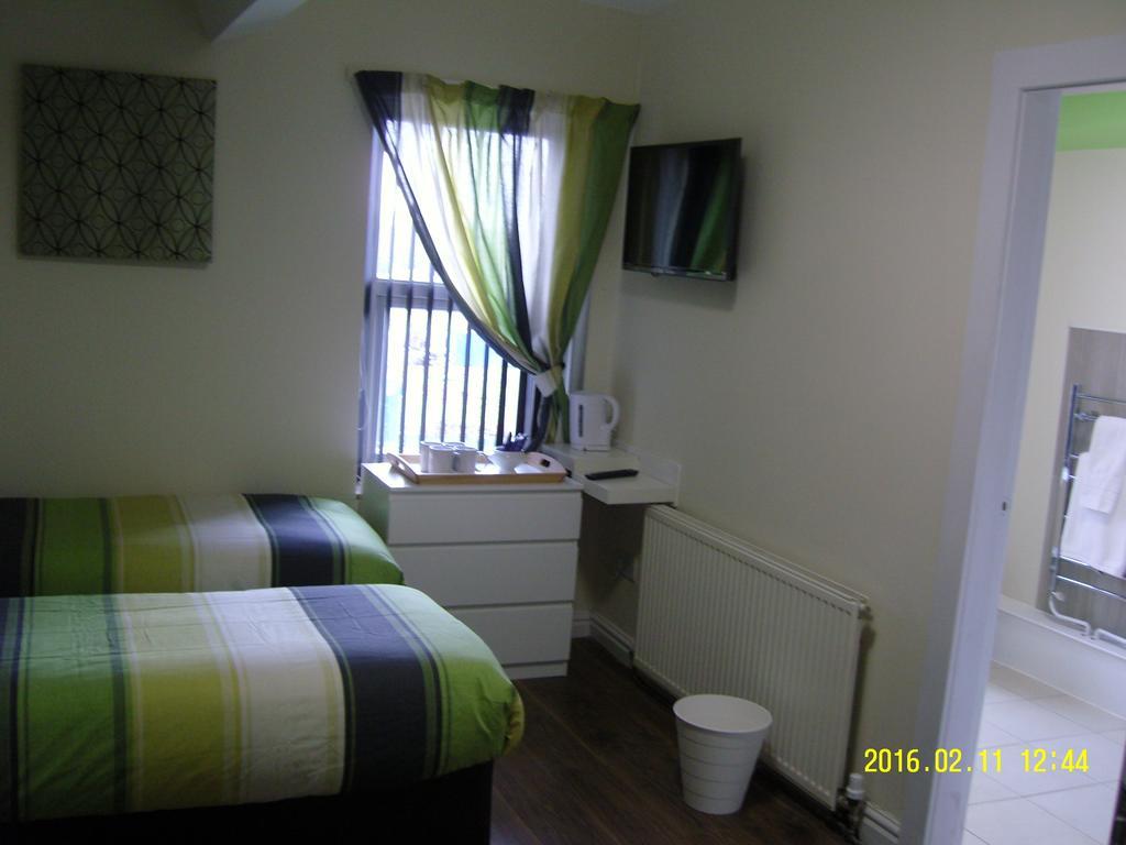 The Kop View Hotel Liverpool Buitenkant foto