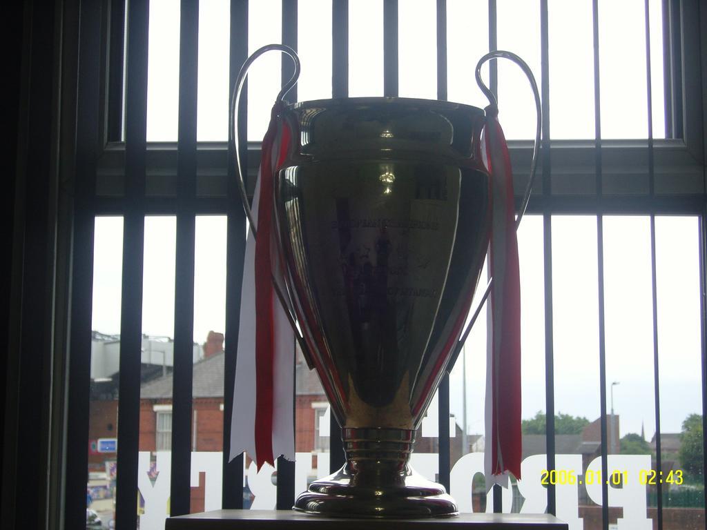 The Kop View Hotel Liverpool Buitenkant foto